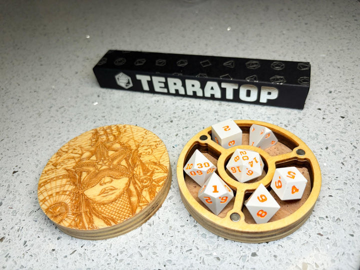 Dice Vault | for DND & Tabletop RPGs | RPG Dice | Dungeon Master Gift | Dice Box | Round 'Starfish Face' Magnetised Dice Box