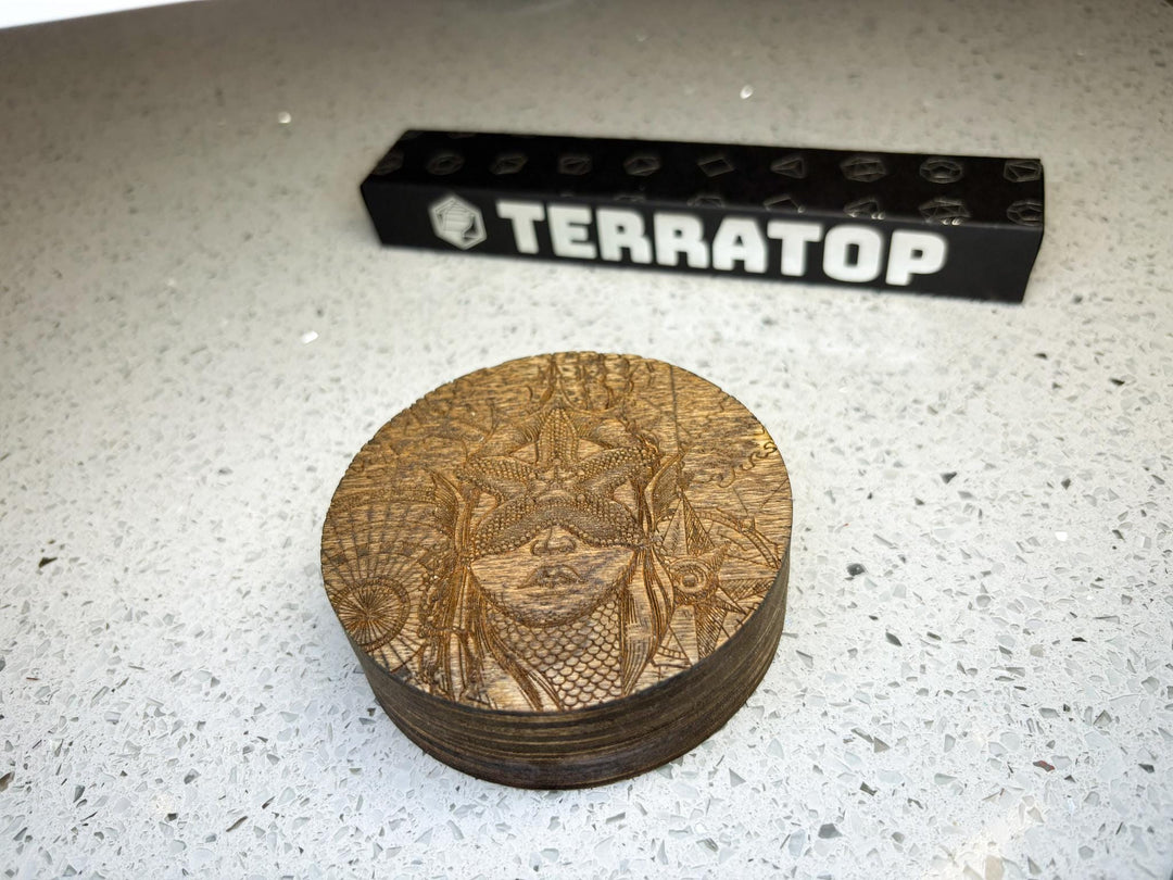 Dice Vault | for DND & Tabletop RPGs | RPG Dice | Dungeon Master Gift | Dice Box | Round 'Starfish Face' Magnetised Dice Box